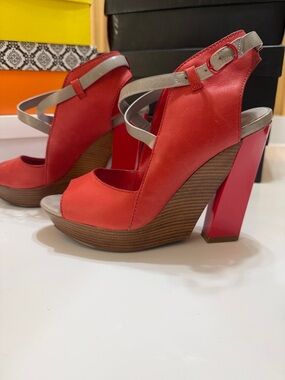 Maria Sharapova Cole Haan Sandals Heels   Fabulous!